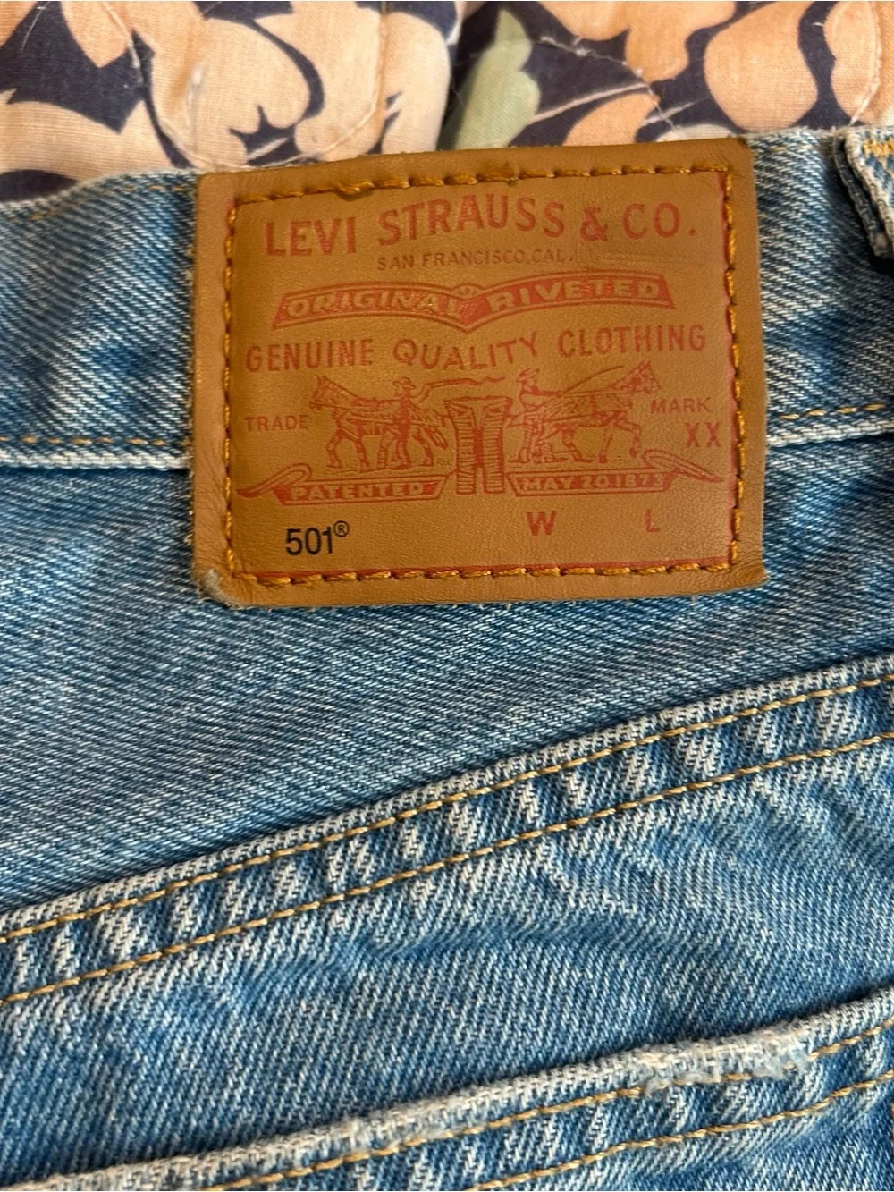 Levis 501 Denim Shorts Medium Blue Wash Womens 24 High Rise